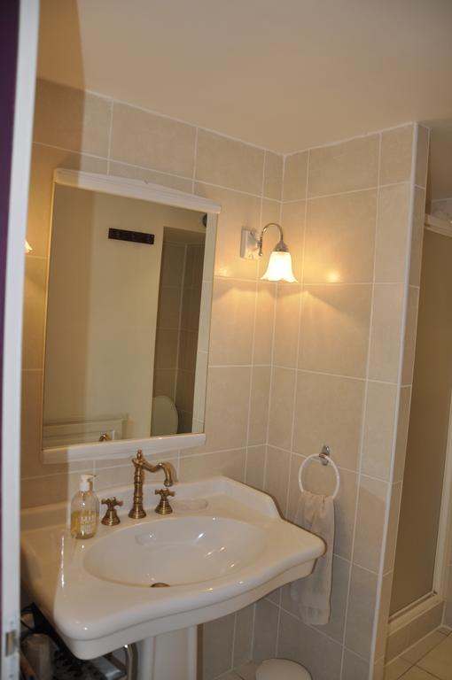 Les Cigales Bed & Breakfast Charols Luaran gambar