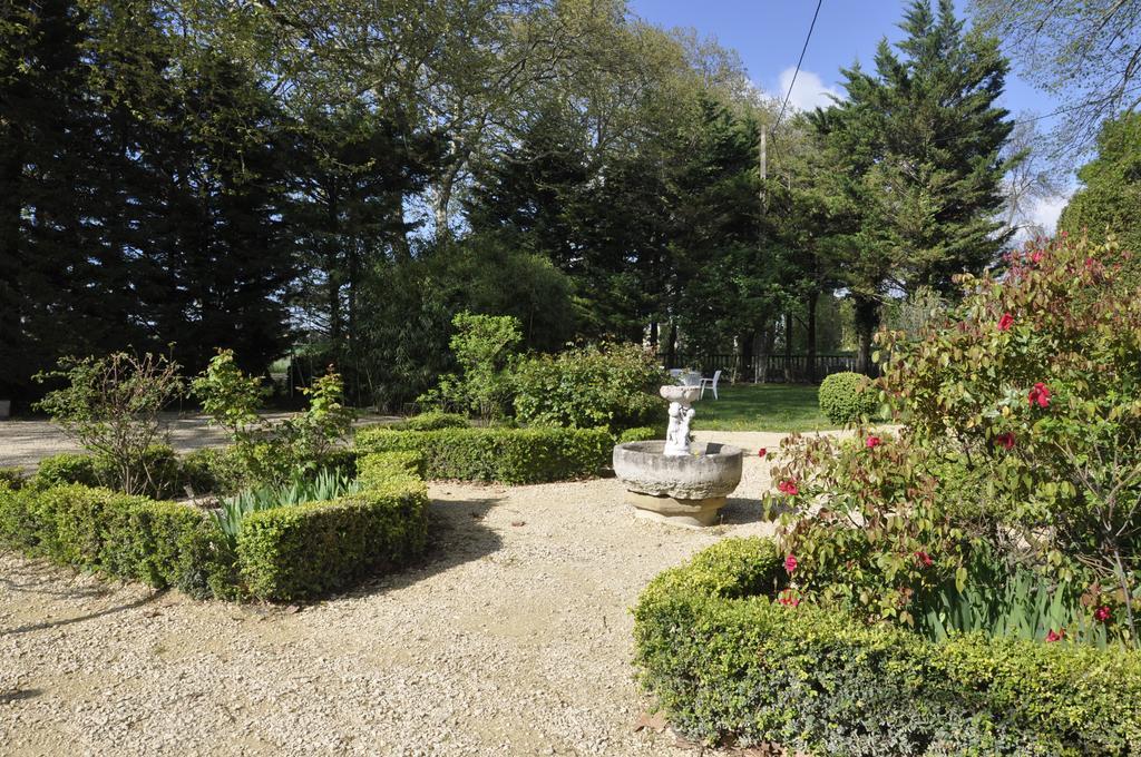 Les Cigales Bed & Breakfast Charols Luaran gambar